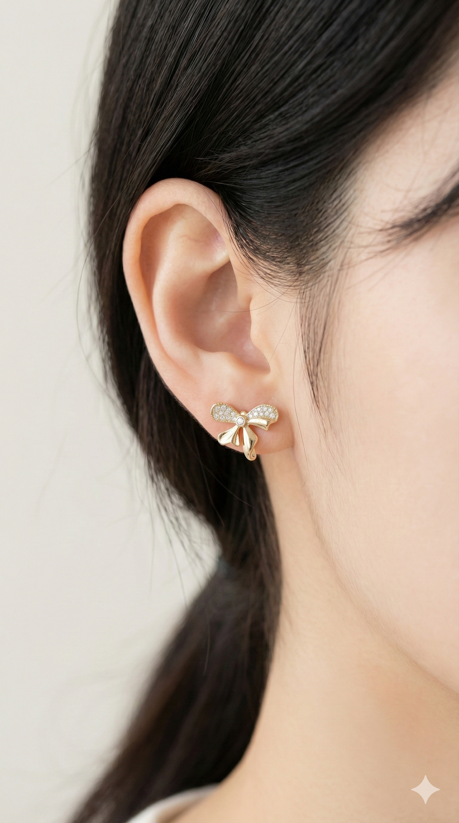 Bow Studs ✨