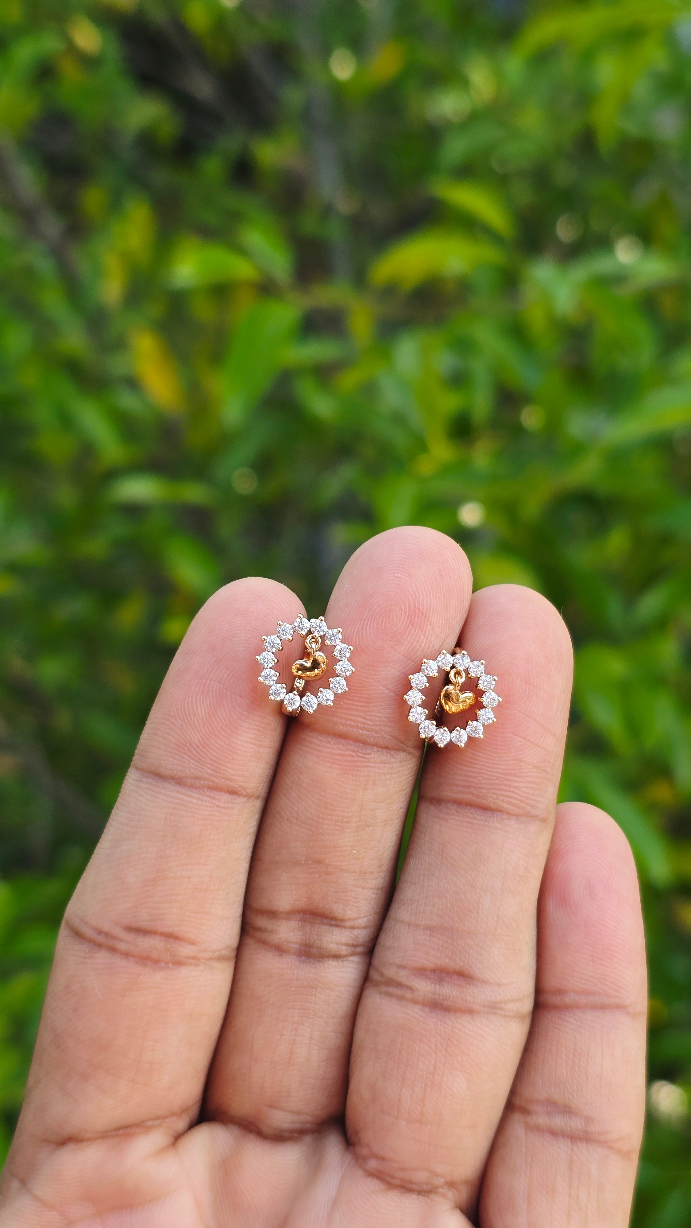 Floating Heart Studs ✨