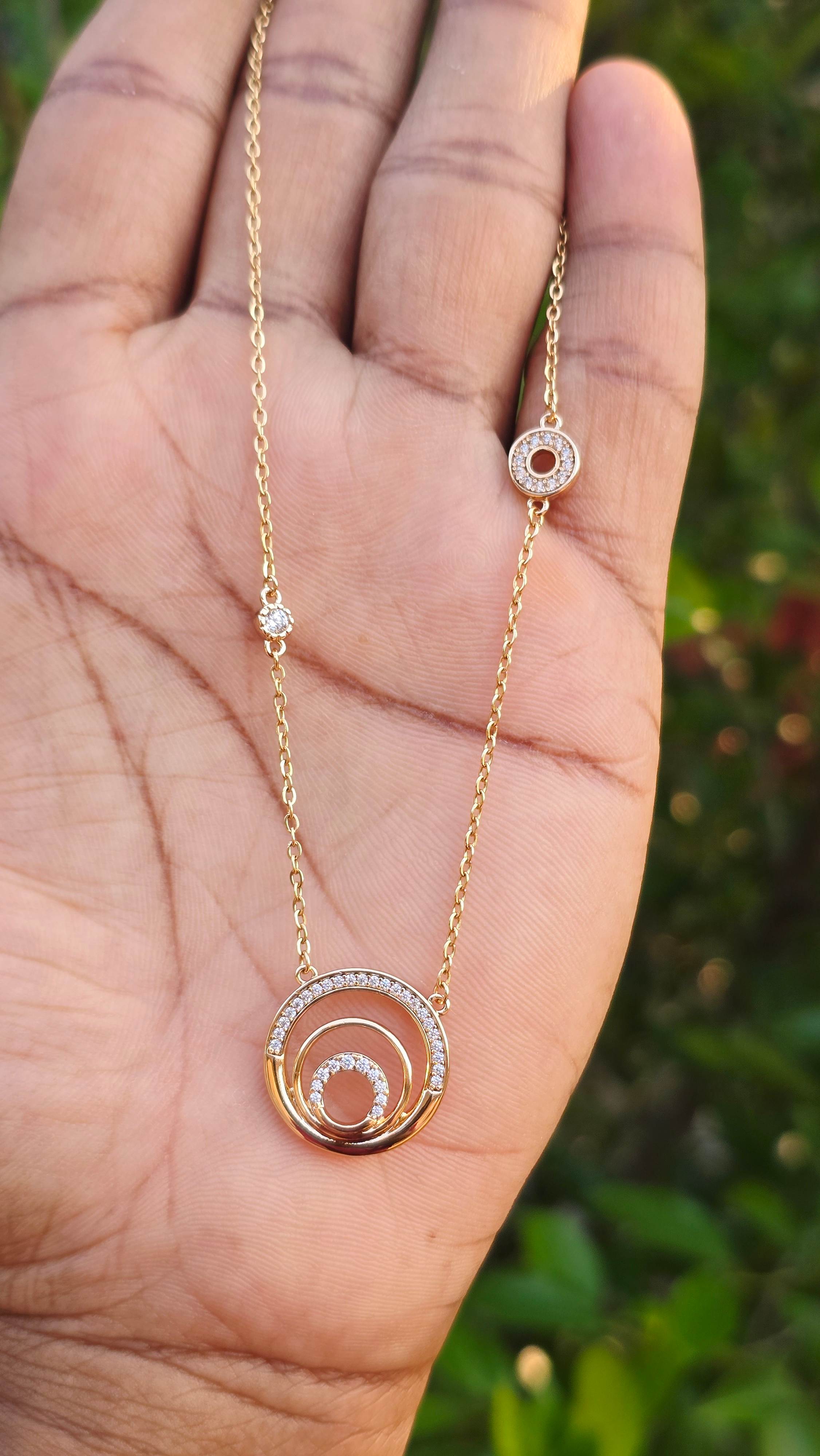 Gold Plated Loop Pendant | Anti Tarnish